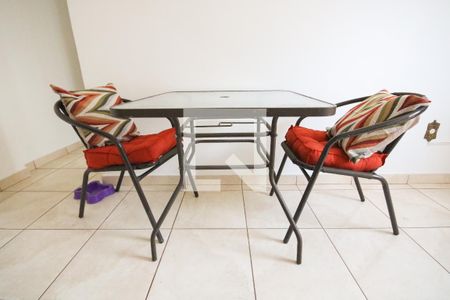 Detalhe Sala de apartamento para alugar com 1 quarto, 63m² em Aviação, Praia Grande