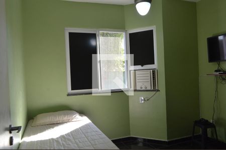 Quarto 1 de casa de condomínio à venda com 4 quartos, 129m² em Taquara, Rio de Janeiro