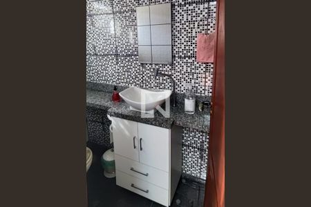 Lavabo de casa de condomínio à venda com 4 quartos, 129m² em Taquara, Rio de Janeiro