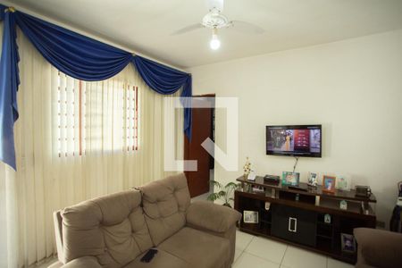 Sala de casa à venda com 3 quartos, 177m² em Parque Peruche, São Paulo
