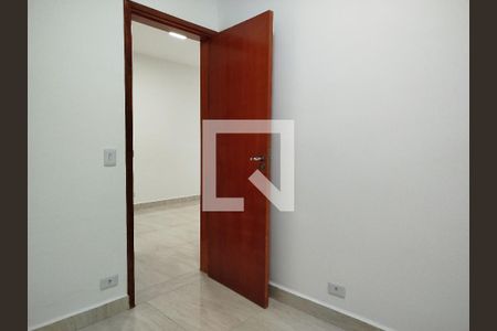 Quarto 1 de apartamento para alugar com 2 quartos, 48m² em Vila Antonina, São Paulo