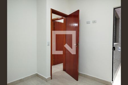 Quarto 2 de apartamento para alugar com 2 quartos, 48m² em Vila Antonina, São Paulo