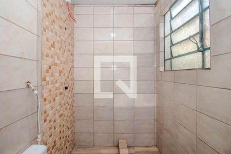 Banheiro de casa à venda com 2 quartos, 140m² em Floresta, Porto Alegre