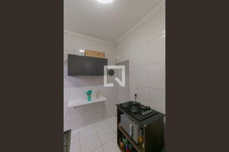 Cozinha de apartamento para alugar com 2 quartos, 50m² em Floramar, Belo Horizonte