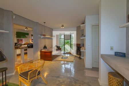 Sala 3 de casa à venda com 6 quartos, 550m² em Marechal Rondon, Canoas