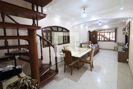 Sala de casa à venda com 3 quartos, 125m² em Cipava, Osasco