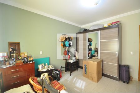 Quarto 1 de casa à venda com 3 quartos, 200m² em Vila Constança, São Paulo