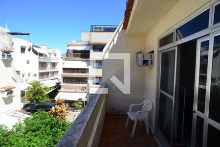 Varanda da Sala de casa de condomínio à venda com 2 quartos, 160m² em Barra da Tijuca, Rio de Janeiro