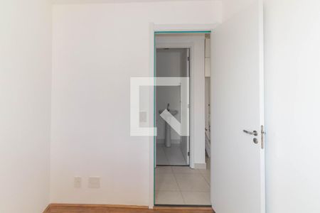 Quarto 2 de apartamento para alugar com 2 quartos, 32m² em Parque Sao Rafael, São Paulo