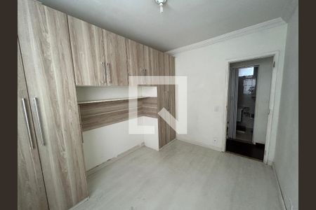 Quarto 1 de apartamento para alugar com 2 quartos, 55m² em Vila Valqueire, Rio de Janeiro