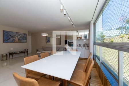 Sala de apartamento à venda com 4 quartos, 108m² em Buritis, Belo Horizonte