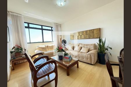 Sala de apartamento à venda com 4 quartos, 142m² em Santa Efigênia, Belo Horizonte