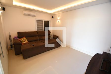 Sala de TV de casa de condomínio para alugar com 5 quartos, 620m² em Loteamento Alphaville Campinas, Campinas