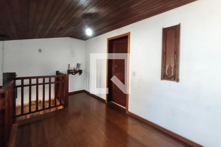Sala de TV de casa para alugar com 3 quartos, 400m² em Jardim São Vicente, Campinas