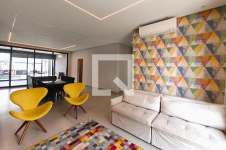 Sala  de casa de condomínio à venda com 3 quartos, 210m² em Swiss Park, Campinas
