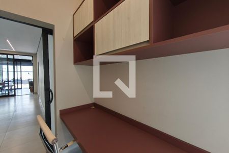 Escritório de casa de condomínio à venda com 3 quartos, 210m² em Swiss Park, Campinas