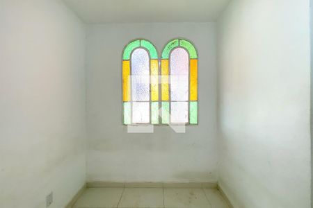 Quarto  de casa à venda com 3 quartos, 80m² em Santa Cruz, Belo Horizonte