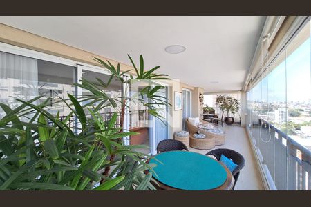 Varanda de apartamento à venda com 3 quartos, 223m² em Vila Romana, São Paulo