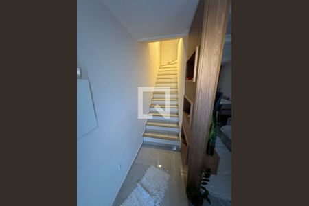 Escada de casa de condomínio à venda com 2 quartos, 78m² em Vila Alati, Jundiaí