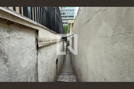 Corredor de casa à venda com 2 quartos, 136m² em Jardim Paulista, São Paulo