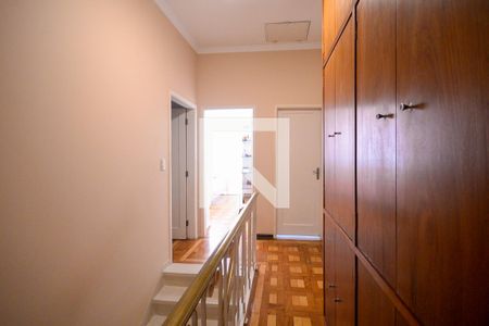 Corredor  de casa à venda com 3 quartos, 260m² em Jardim da Saúde, São Paulo
