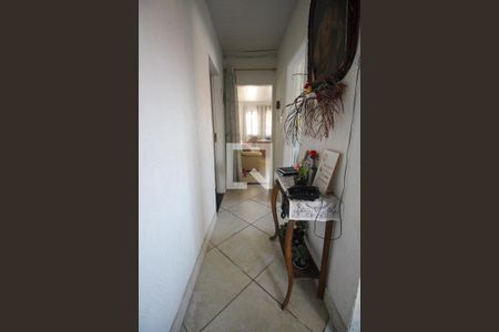 Corredor de casa à venda com 2 quartos, 400m² em Jardim Umarizal, São Paulo