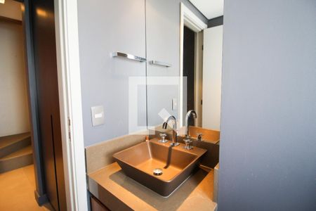 Lavabo de apartamento para alugar com 1 quarto, 94m² em Itaim Bibi, São Paulo