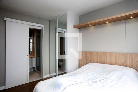 Suíte de apartamento à venda com 2 quartos, 64m² em Santana, Porto Alegre