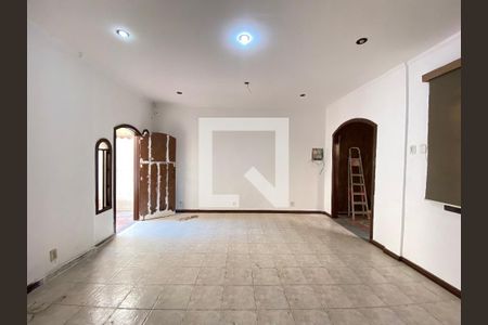 Sala de casa para alugar com 2 quartos, 140m² em Méier, Rio de Janeiro