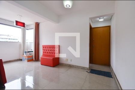 Sala  de apartamento para alugar com 3 quartos, 75m² em Cachoeirinha, Belo Horizonte