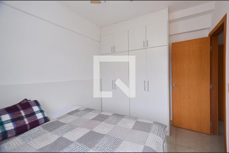 Quarto1 de apartamento para alugar com 3 quartos, 75m² em Cachoeirinha, Belo Horizonte