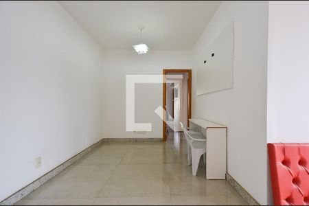 Sala 2 ambientes de apartamento para alugar com 3 quartos, 75m² em Cachoeirinha, Belo Horizonte
