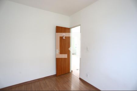 Quarto 2 de apartamento para alugar com 2 quartos, 51m² em Parque Residencial Casa Branca, Suzano