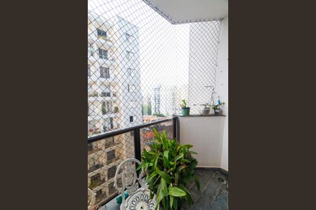 Sacada da Sala de apartamento à venda com 3 quartos, 110m² em Vila Monte Alegre, São Paulo