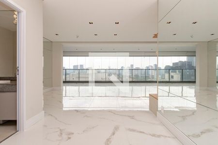 Sala de apartamento à venda com 3 quartos, 168m² em Vila Cordeiro, São Paulo