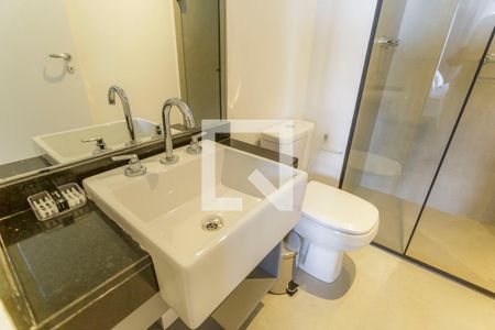 Banheiro de kitnet/studio à venda com 1 quarto, 29m² em Indianópolis, São Paulo