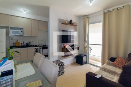 Sala de apartamento à venda com 2 quartos, 43m² em Sítio da Figueira, São Paulo