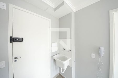 Sala/Cozinha de apartamento para alugar com 1 quarto, 28m² em Vila Tolstoi, São Paulo