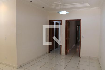 Sala de casa para alugar com 3 quartos, 225m² em Vila Jardim Pompéia, Goiânia