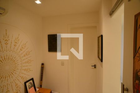 Quarto de apartamento à venda com 2 quartos, 135m² em Barra da Tijuca, Rio de Janeiro