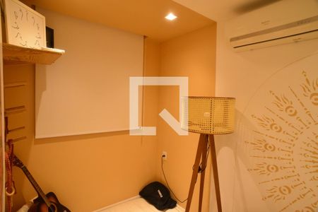 Quarto de apartamento à venda com 2 quartos, 135m² em Barra da Tijuca, Rio de Janeiro