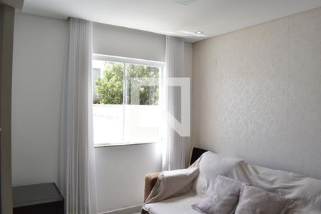 Sala de Estar de casa para alugar com 3 quartos, 189m² em Barreirinha, Curitiba