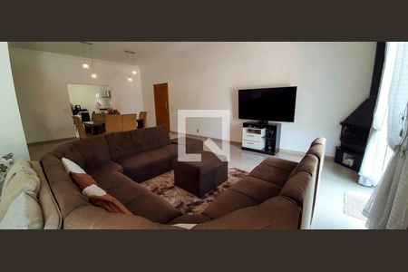 Sala de casa à venda com 4 quartos, 318m² em City Bussocaba, Osasco