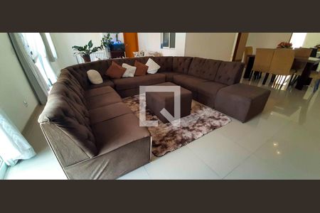 Sala de casa à venda com 4 quartos, 318m² em City Bussocaba, Osasco