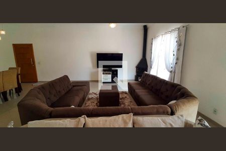 Sala de casa à venda com 4 quartos, 318m² em City Bussocaba, Osasco