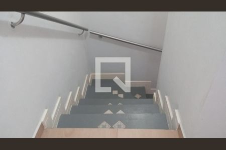Escada de casa de condomínio à venda com 3 quartos, 80m² em Loteamento Alphaville, Campinas