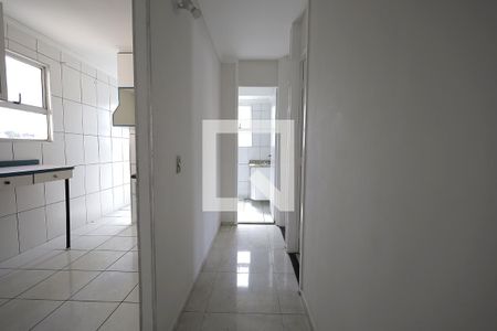 Corredor de apartamento à venda com 2 quartos, 50m² em Vila Guarará, Santo André