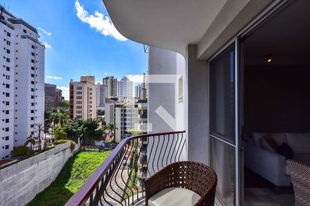 Varanda de apartamento para alugar com 3 quartos, 157m² em Real Parque, São Paulo