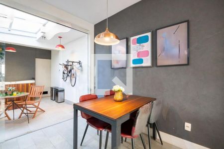 Casa à venda com 3 quartos, 120m² em Campo Belo, São Paulo