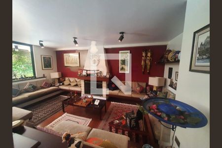 Casa à venda com 4 quartos, 420m² em Jardim Marajoara, São Paulo